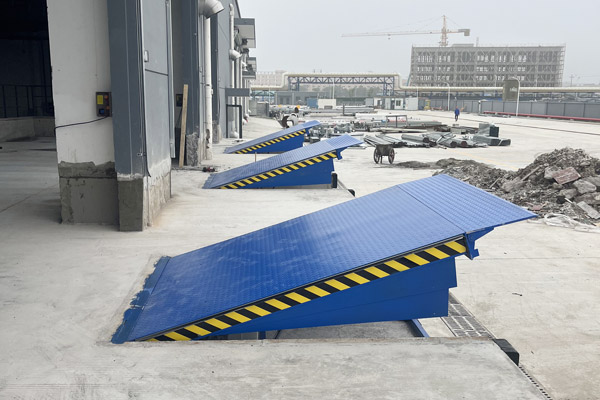 装卸货平台 装卸货平台