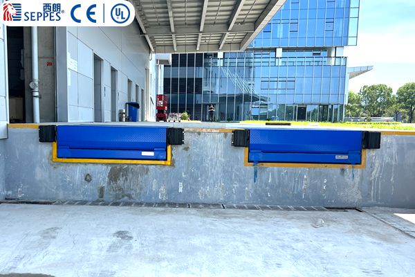 装卸货平台 装卸货平台