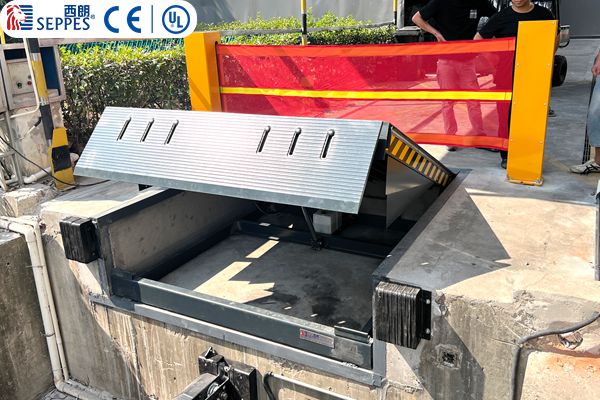 电动升降平台 电动升降平台